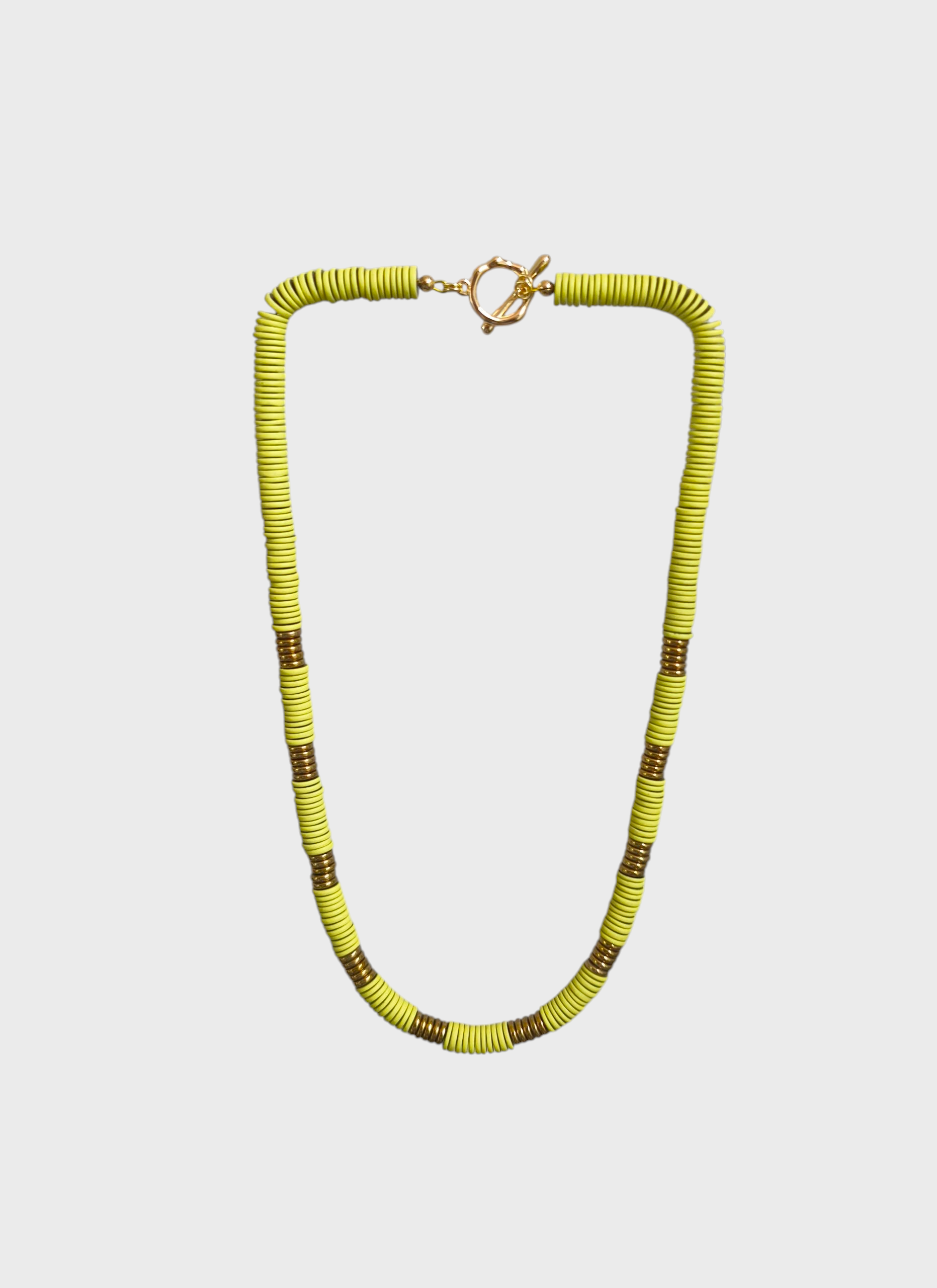 Collar corto de discos engomados